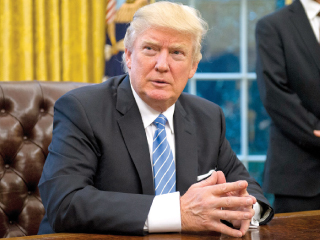 فورين بوليسى: ترامب يبحث بيع نصف احتياطى النفط الأمريكى لمواجهة العجز المالى