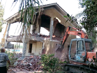 إزالة تعديات الكبار على نهر النيل