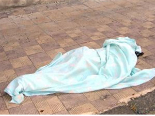 يذبح زوجته لرفضها العودة للمنزل