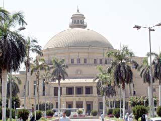 وزير التعليم العالى: زيادة حافز الجودة بالجامعات ونظام تأمين صحى لأعضاء هيئة التدريس