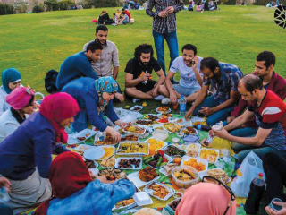 «ديش بارتى» بديلا للعزومات فى رمضان 2017