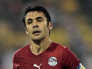 اعتزال بوفون ينقذ عرش الصقر