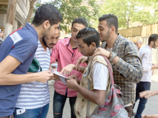 «الأحياء والجغرافيا والتفاضل» تعيد الابتسامة للطلاب