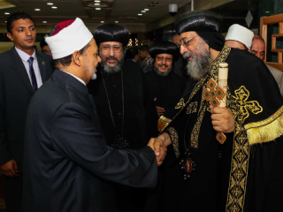 المحبة التى تجمعنا أكبر من محاولات شق الصف