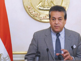 وزير التعليم العالى يقوم بجولة مفاجئة لعدد من المستشفيات الجامعية بالإسكندرية