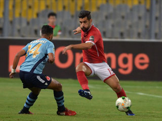 أجواء «المؤامرات» تجتاح القلعة الحمراء قبل موقعة القطن الكاميرونى