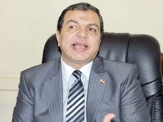 «سعفان» يبحث الاستعانة بالعمالة المصرية فى تونس