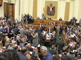 «دعم مصر» يكثف تحركاته لكسب ود الشارع