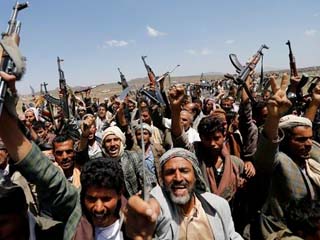 قادة حوثيون: مؤسسات قطر الخيرية تمولنا بمليارات الدولارات