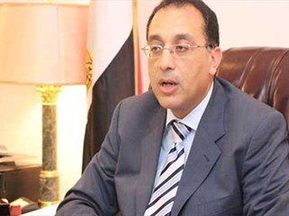 مدبولى يطالب شركات المقاولات  ببرامج زمنية للانتهاء من مشروعات «العلمين الجديدة»