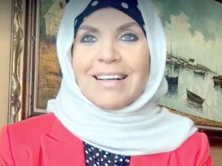 الإرهابية آيات العرابى تؤسس كيانا لـ«الاسترزاق»