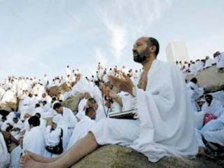 بعثة الحج: تشكيل غرف عمليات على مدار الـ24 ساعة لمتابعة الحجاح