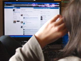 الضرائب تبدأ تحصيل ضريبة القيمة المضافة على الإنترنت.. بداية سبتمبر