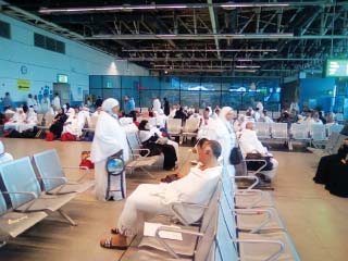 بعثة الحج: تذليل أى عقبات تكدر صفو الحجاج.. وعياداتنا الطبية تداوى 24 ألف مصرى