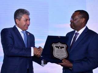 فتحى: 5 مطارات هدية السيسى للشعب