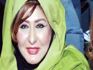 حجاب الفنانات عبادة أم دعاية وعودة للأضواء؟