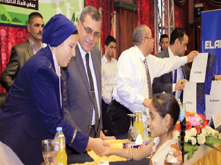 مجموعة العربى تشارك الأيتام فرحتهم بالعيد بالتعاون مع محافظة الفيوم