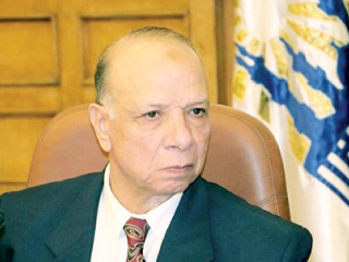 القاهـرة: الاحتفال بتخريج 50 عضوا ببرلمان الشباب