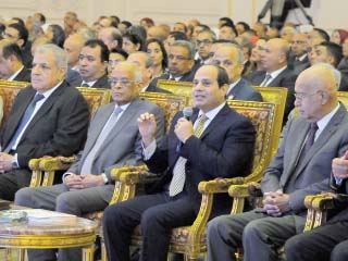 فى احتفالية تاريخية «الإحصاء» تعلن:  مصر دولة الـ«100 مليون» مواطن