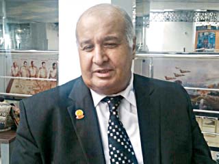 اللواء زكى: الشافعى دمر 16 دبابة وأسر 10 جنود