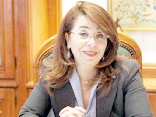 «طفلين كفاية» مشروع تنظيم الأسرة فى 10 محافظات