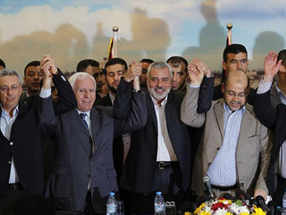 المصالحة الفلسطينية تحسم ملفات الحكومة والمعابر ورفع العقوبات