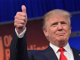 أمريكا تزيل العلم الروسى من فوق مبنى البعثة التجارية بواشنطن