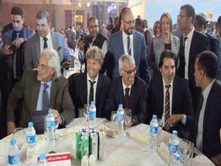 نجوم المجتمع يطلقون حملة «كلنا معاك» للمطالبة بولاية ثانية للرئيس السيسى