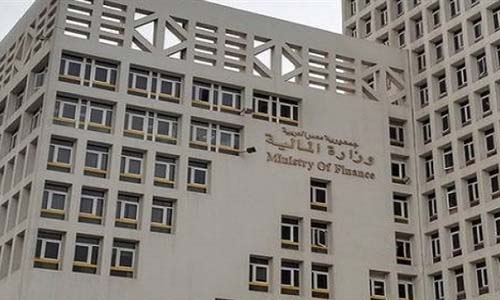 الحكومة تقترض 122 مليار جنيه خلال نوفمبر