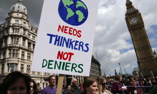 تظاهرات حاشدة فى ألمانيا اعتراضاً على مؤتمر المناخ