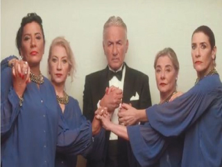 محمد رجاء: «بالحجم العائلى» يعيد الفخرانى للكوميديا