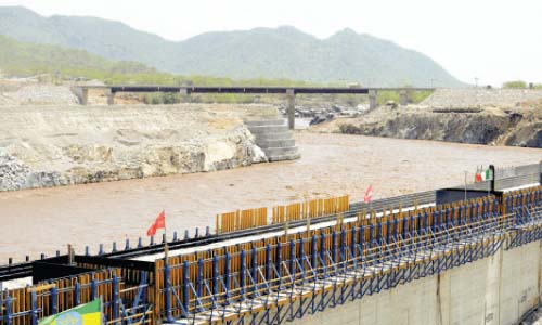 الخرطوم تطرح على مصر وإثيوبيا حلاً توافقيـًا لحل خلافات سد النهضة