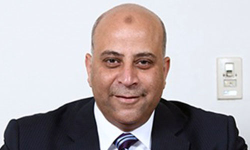 «الاقتصادية»: منع التعامل بالشيكات الورقية بالحكومة