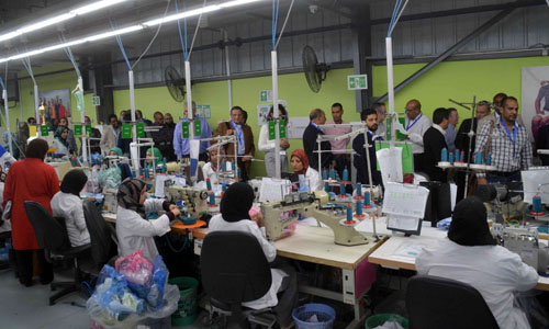 إنشاء مدينة للغزل والنسيج بالمنيا توفر 30 ألف فرصة عمل