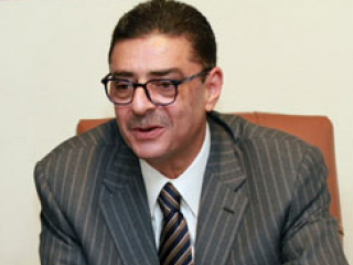 «طاهر» يراقب أنصار «الخطيب» فى الأهلى