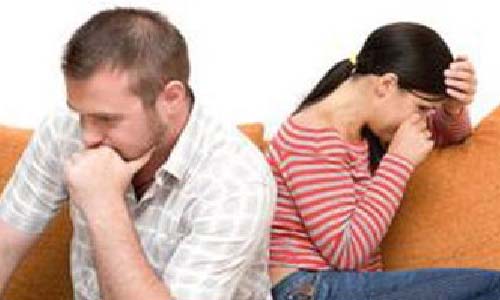 «الطاعة».. سيف الأزواج البورسعيدية للهروب من «النفقة»!