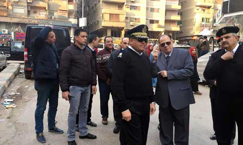 مدير الأمن وحكمدار الجيزة ينهيان ظاهرة الباعة الجائلين فى الهرم