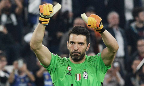 عودة الأسطورة لعرين الطليان