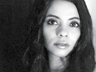 «سلعة استفزازية» للفنانة إيمان على بجاليرى مصر