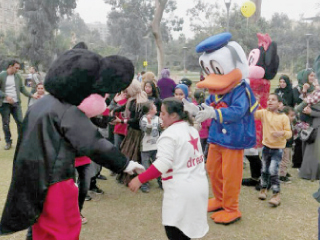 100 من ذوى الاحتياجات يحتفلون بيومهم العالمى فى متحف الطفل