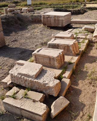 بيت «أبيس».. هنا تبدأ رحلة العجل المقدس إلى العالم الآخر