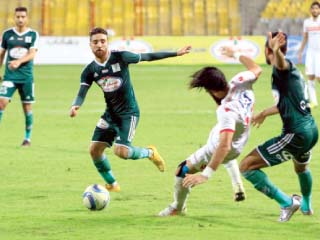 ربنا يستر.. الزمالك يطارد المصرى فى قمة ساخنة