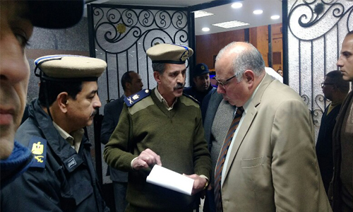 «طب بنها» يتبرأ من كارثة المصعد