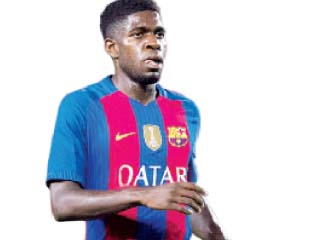 برشلونة يحصن قلب دفاعه