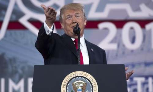 ترامب يلتقى زعماء الخليج تمهيدًا لعقد قمة فى كامب ديفيد لحل الأزمة القطرية