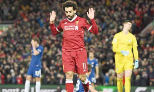 هل يكسر الملك «مستحيلات» ميسى ورونالدو؟