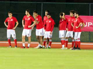 المنتخب يطير لسويسرا بـ 21 لاعبًا