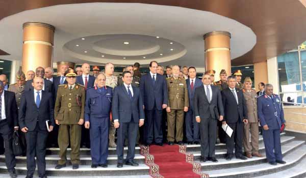 الجيش الليبى يتوحد من القاهرة