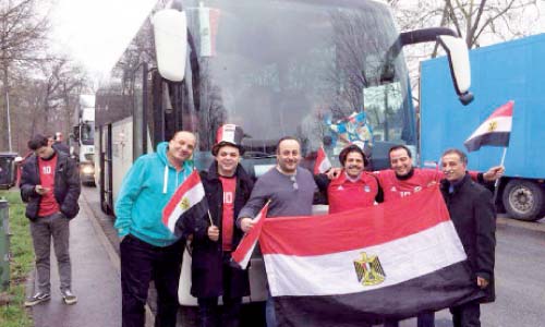 الجالية المصرية فى ألمانيا زحفت إلى سويسرا لتدعيم المنتخب