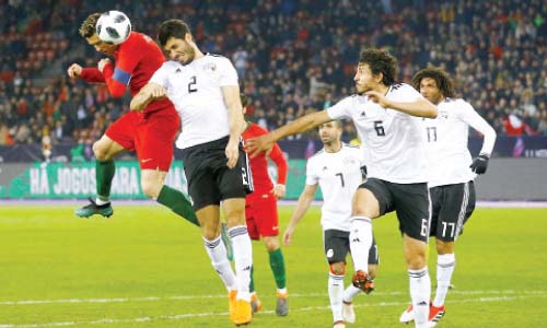 منتخبنا يفرح.. وصلاح أسطورة